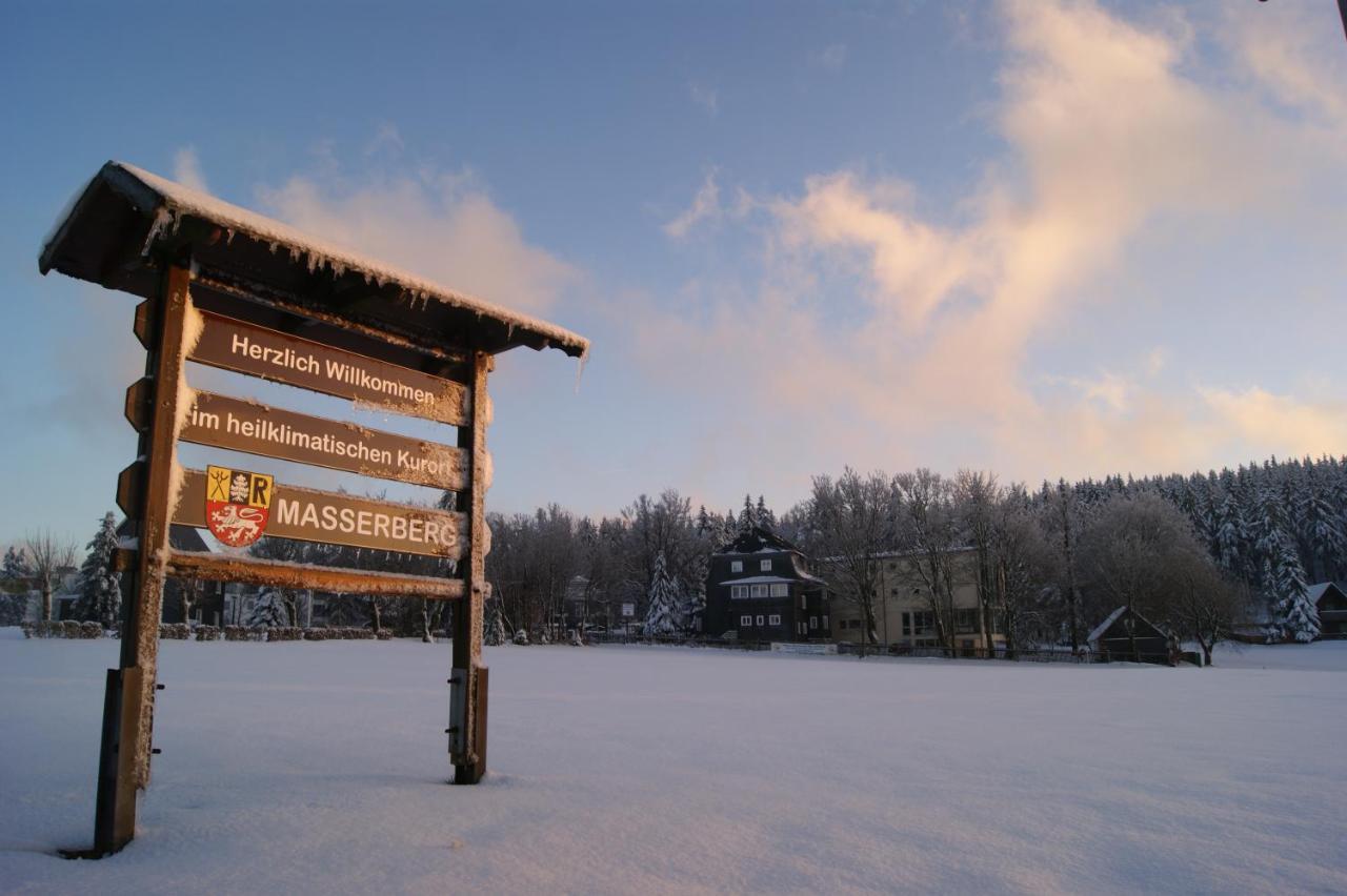 Hotel Haus Oberland Masserberg Exterior foto