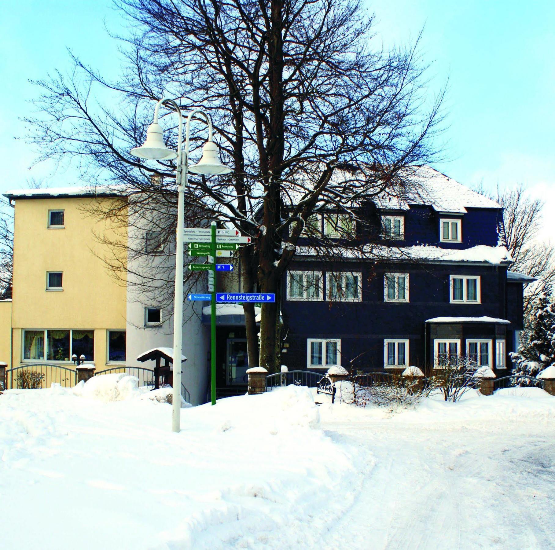Hotel Haus Oberland Masserberg Exterior foto